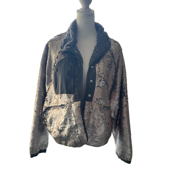 Free People Hit The Slopes Sequin Jacket Silver NWOT - Picture 6 of 12